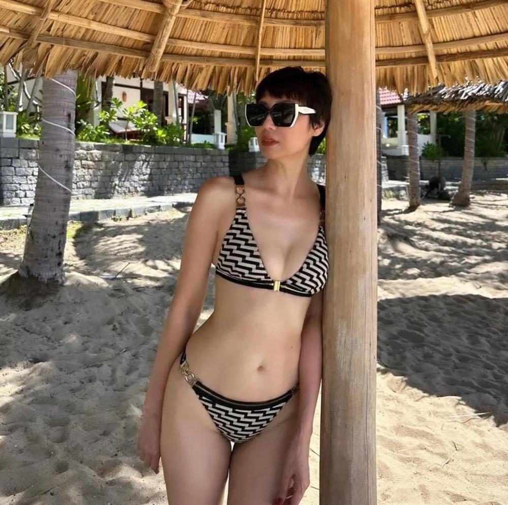 Mẹ vợ Đoàn Văn Hậu U50 giữ vẻ ngoài trẻ trung phơi phới như thiếu nữ-2