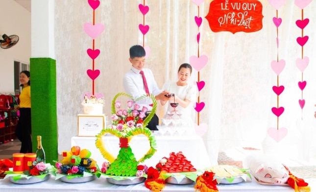 Cô giáo mầm non tổ chức lễ cưới trong trường, hàng trăm khách mời nhí phấn khích dự tiệc-2