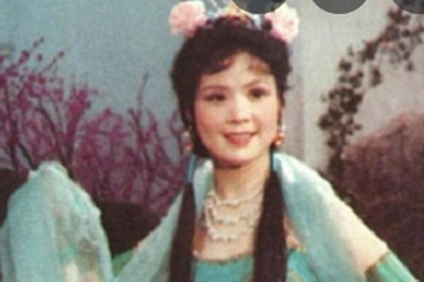 Mỹ nhân Tây Du Ký 1986 – Na Tra Thải tử và cuộc sống viên mãn bên chồng doanh nhân giàu có-4