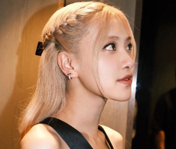 Kiểu tóc tết điệu đà, ngọt ngào là hottrend của GenZ năm 2024-4