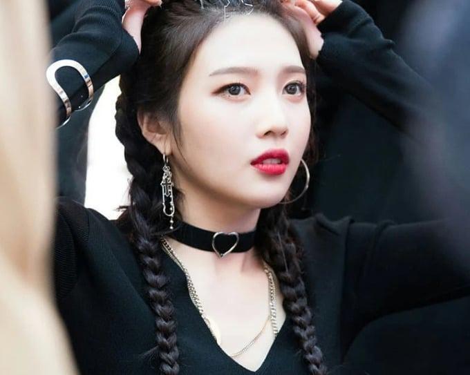 Kiểu tóc tết điệu đà, ngọt ngào là hottrend của GenZ năm 2024-6