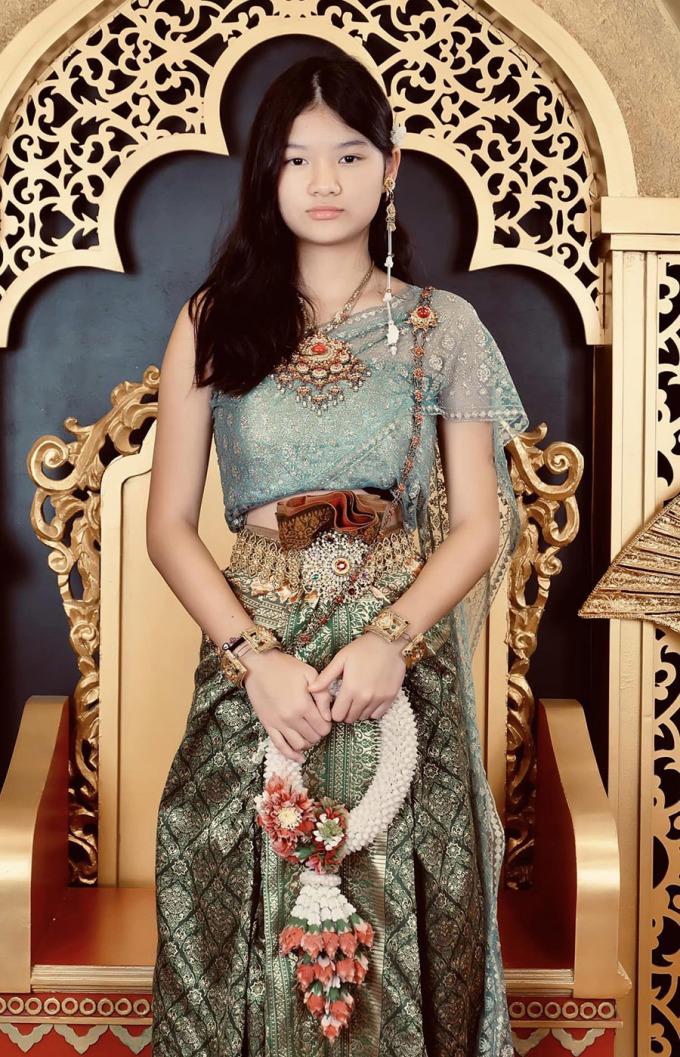 Con gái Trương Ngọc Ánh thuở nhỏ đáng yêu, 15 năm sau rõ dáng thiếu nữ, xinh đẹp dịu dàng-8