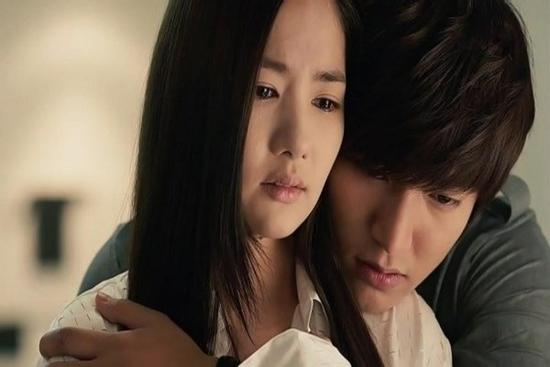 Khơi lại sai lầm chồng ngoại tình khác nào 'đòn tra tấn'