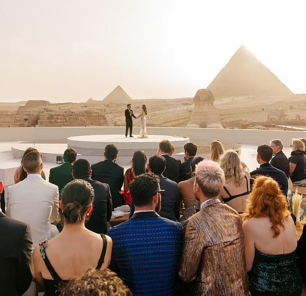 Tỷ phú chịu chi hết nấc, làm đám cưới 4 ngày, tổ chức tiệc ngoài kim tự tháp-1