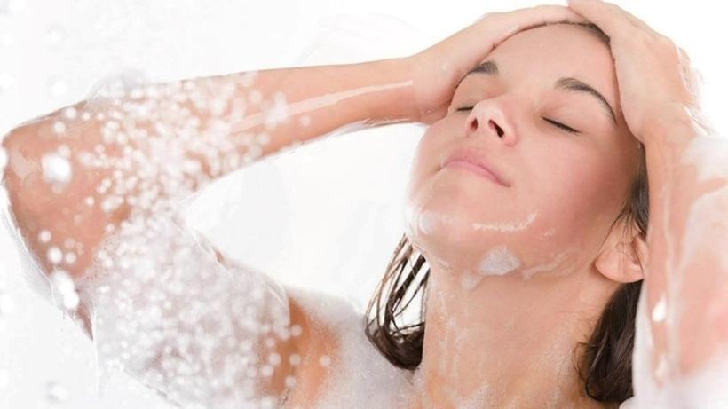 5 lợi ích của việc tắm buổi sáng, có thể bạn chưa biết-1