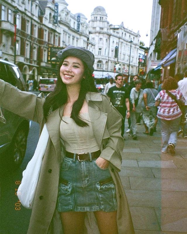 Học cách mix jeans cùng hotgirl tạp hoá Hàn Hằng để nâng cấp gu thời trang-11