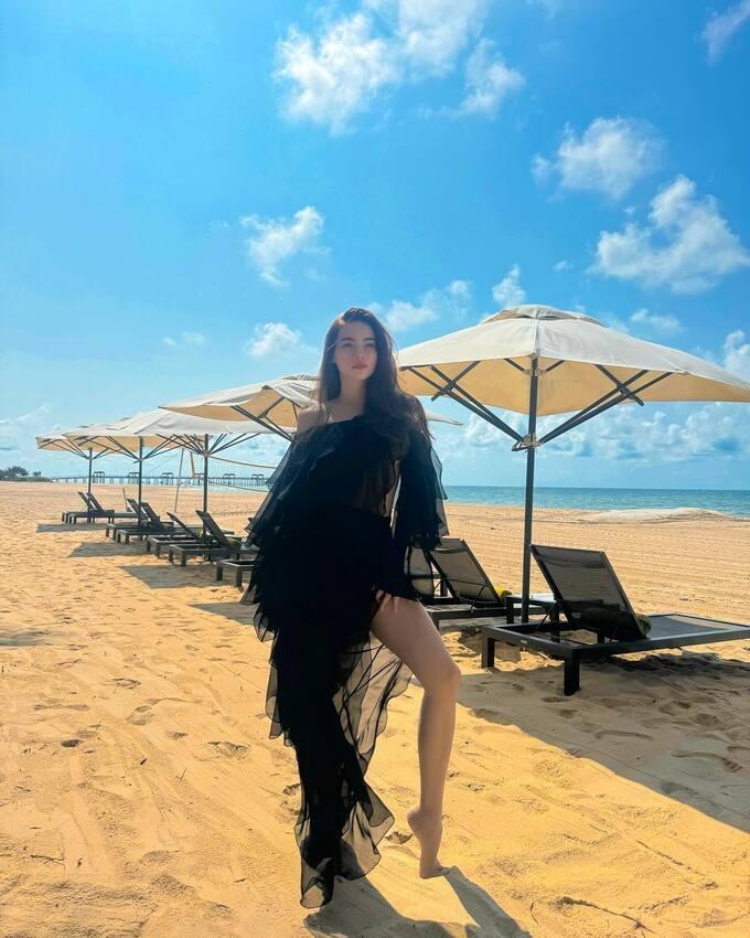 Học lỏm 4 mỹ nhân Việt phối đồ độc - lạ - chất-1