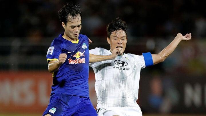 2 cầu thủ Việt Nam rất nhanh và nguy hiểm từng lọt tầm ngắm HLV Kim Sang-sik-1