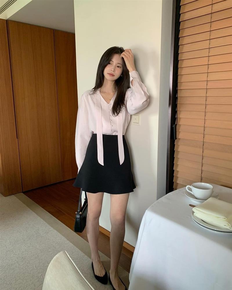 Diện áo blouse với 4 kiểu quần và chân váy này sẽ giúp bạn mặc đẹp suốt mùa hè-3
