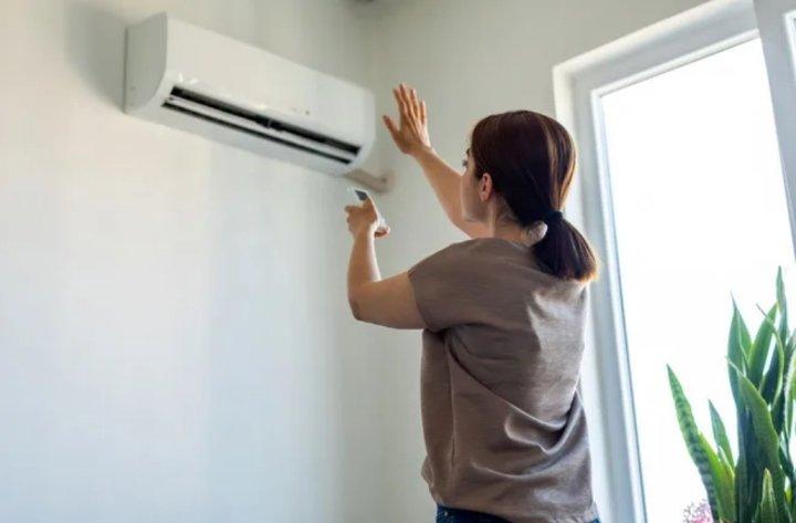 Vì sao không nên đóng kín cửa khi bật điều hòa? Đừng bật dưới 25°C nếu không muốn điều này xảy ra-1