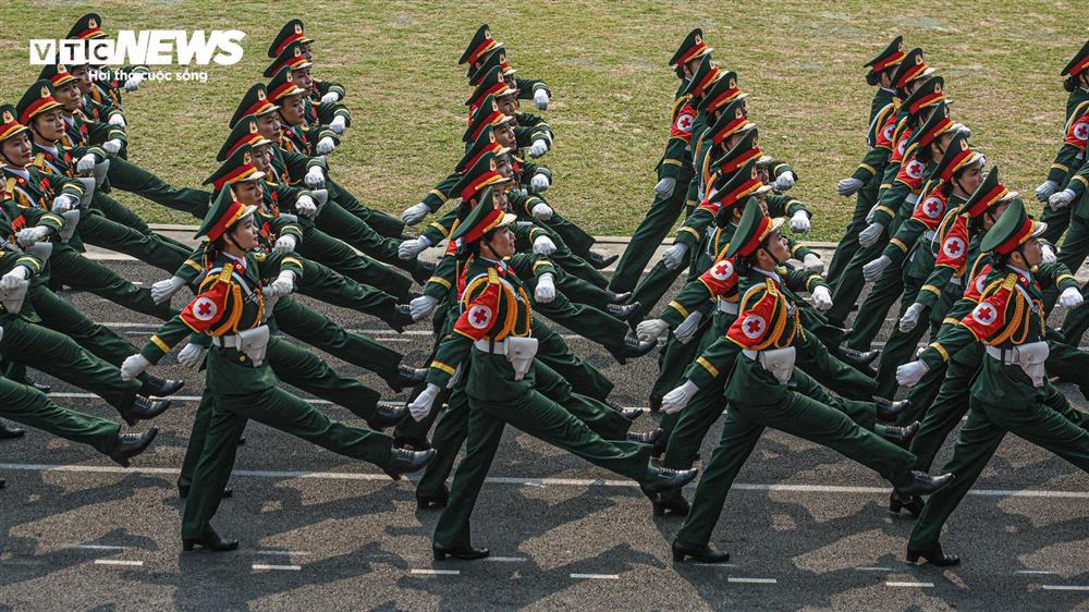 Ngắm những bóng hồng tham gia diễu binh kỷ niệm Chiến thắng Điện Biên Phủ-8