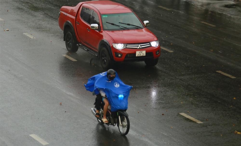 TP.HCM có mưa vàng giải nhiệt ở nhiều nơi, sắp qua cao điểm nắng nóng-1