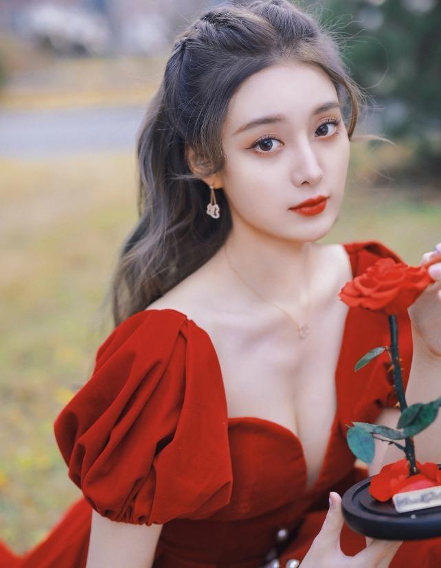 Hoàng Tử Thao lên tiếng về tin đồn tới hộp đêm hẹn hò, công khai tỏ tình với bạn gái-5