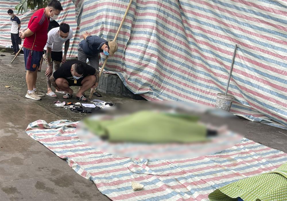 Phát hiện thi thể đôi nam nữ dưới ao ở Bắc Giang-1