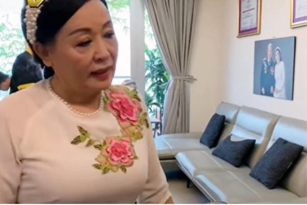 Nữ NSND nổi tiếng dòng nhạc đỏ: Tuổi xế chiều sống bình yên bên chồng hơn 12 tuổi-7