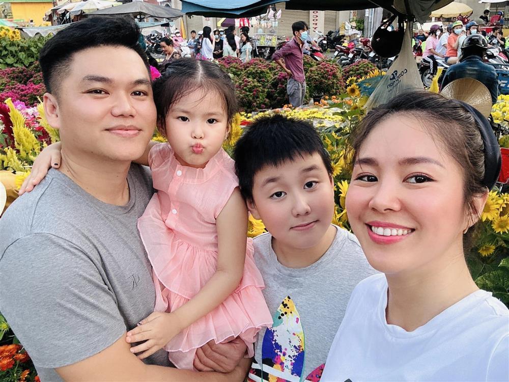 Con gái Lê Phương 5 tuổi sở hữu chân dài như siêu mẫu, thích làm điệu nhưng không muốn lớn vì một lý do xúc động!-7