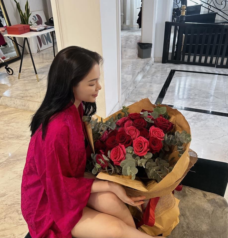 Linh Rin - em dâu Tăng Thanh Hà khoe khí chất phu nhân hào môn chính hiệu-4