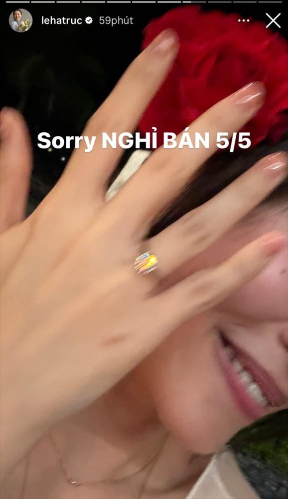 Chị đẹp vừa được cơ trưởng nổi tiếng nhất Việt Nam cầu hôn, vui quá tuyên bố nghỉ bán hàng-3