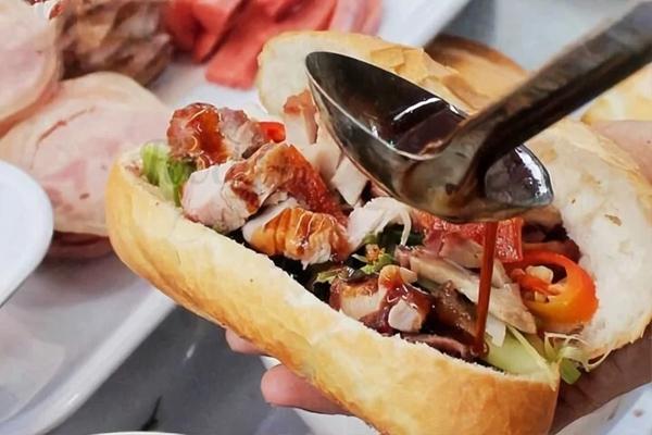 Món ăn đường phố ngon nức tiếng ở TP.HCM-2