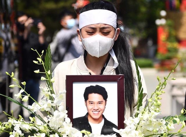 Chuyện tình bi thương nữ diễn viên Việt vừa được cầu hôn 10 ngày thì bạn trai đột ngột qua đời-2