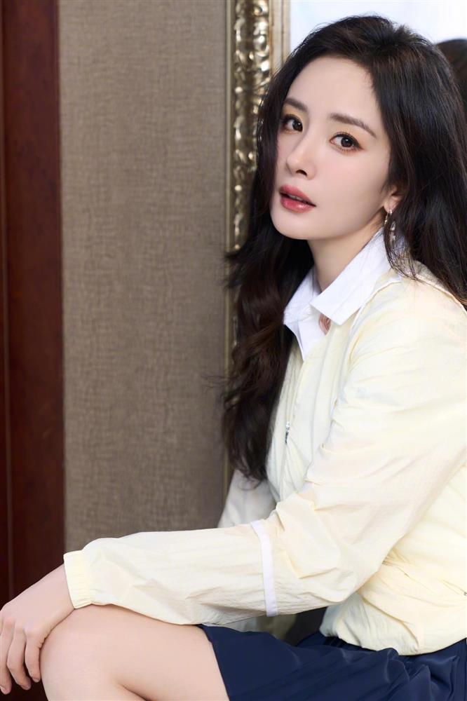 Dương Mịch gây bão với hành động tinh tế dành cho fan, xứng đáng đại gia Cbiz-1