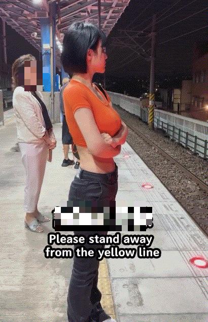 Cô gái xinh đẹp thừa nhận kích thước tâm hồn bằng trái dưa hấu-2