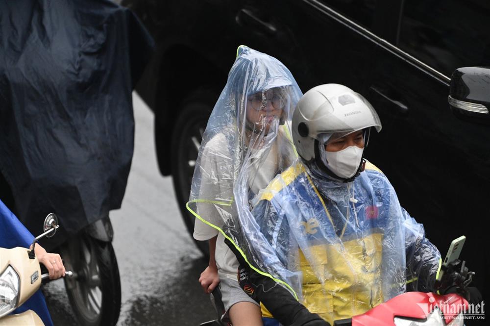 Thời tiết Hà Nội 3 ngày tới: Không khí lạnh tăng cường, mưa mát kéo dài-1