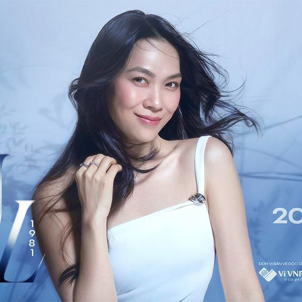 Nhan sắc đời thực của nữ ca sĩ gốc Đà Nẵng: 43 tuổi chưa chồng, eo thon, có làn da bóng mịn-4