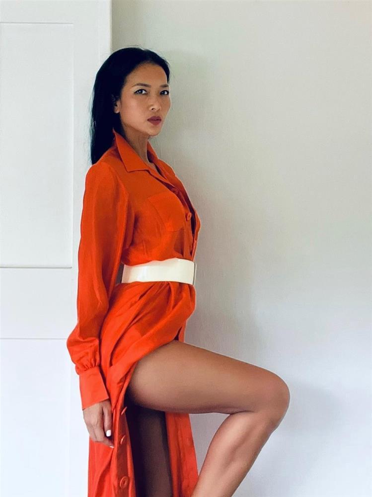 Cuộc sống của sao nữ được mệnh danh là ngọc trai đen của làng mẫu sau 17 năm giải nghệ?-9