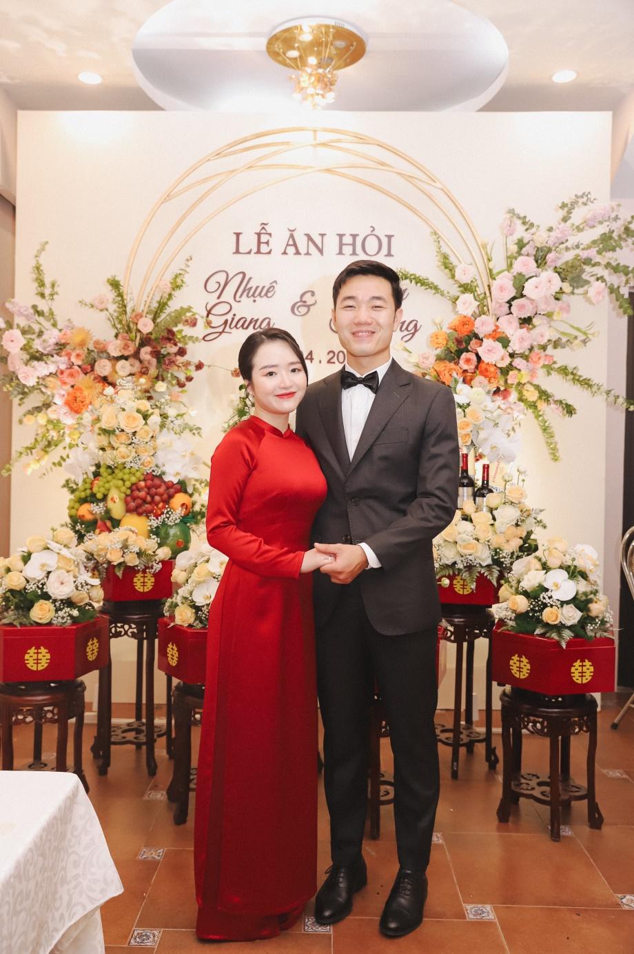 3 hot girl làm vợ cầu thủ Việt sở hữu vẻ ngoài cuốn hút và giỏi kiếm tiền-1