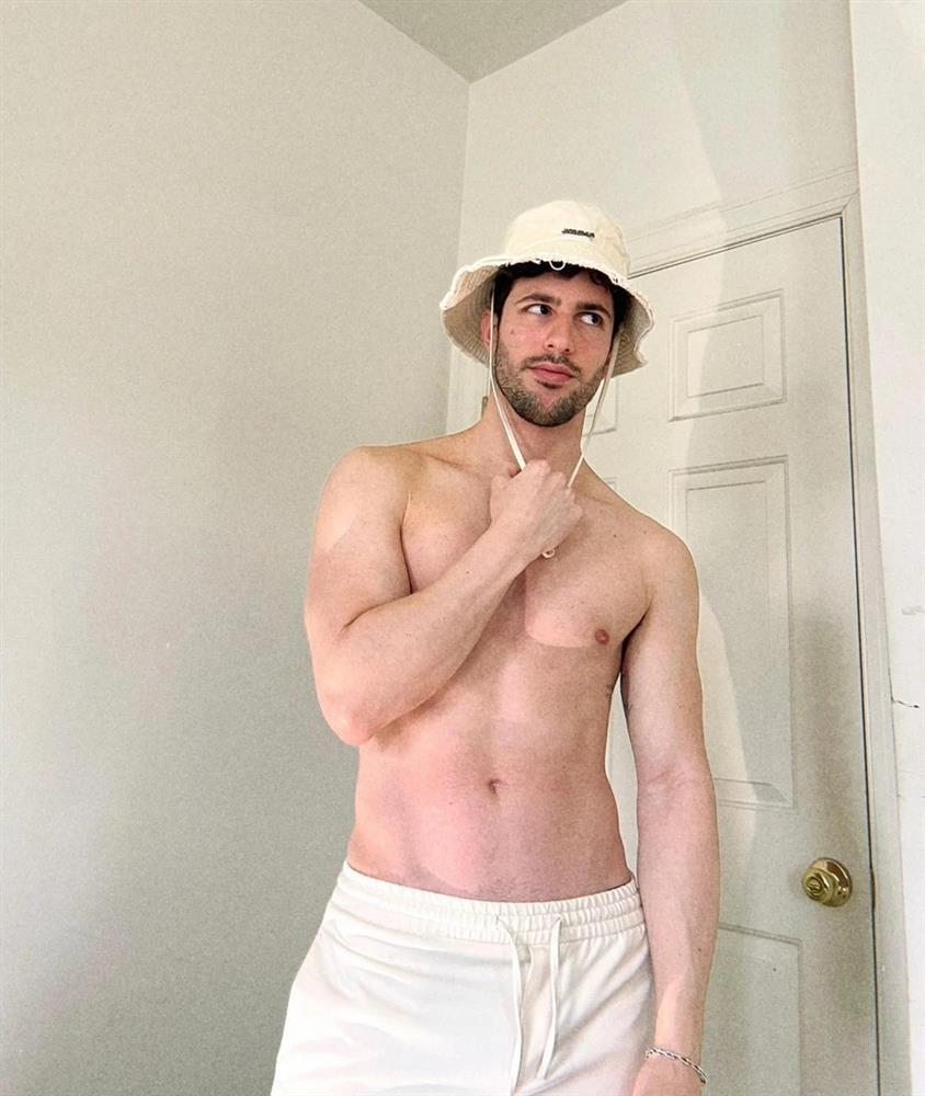 Nam người mẫu bị sa thải khỏi Met Gala vì quá điển trai-4