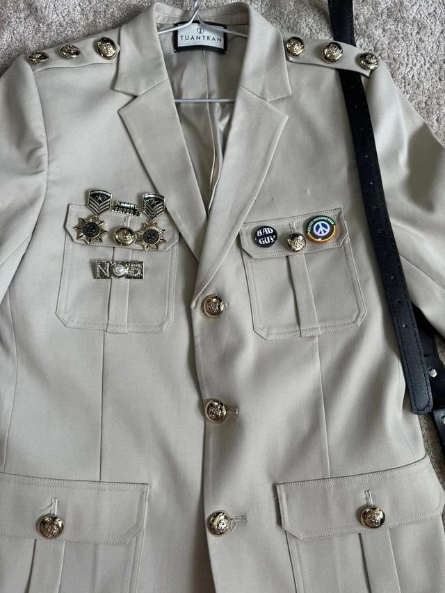 Đàm Vĩnh Hưng lên tiếng về phục trang biểu diễn nhạy cảm và hứa không sử dụng nữa-2