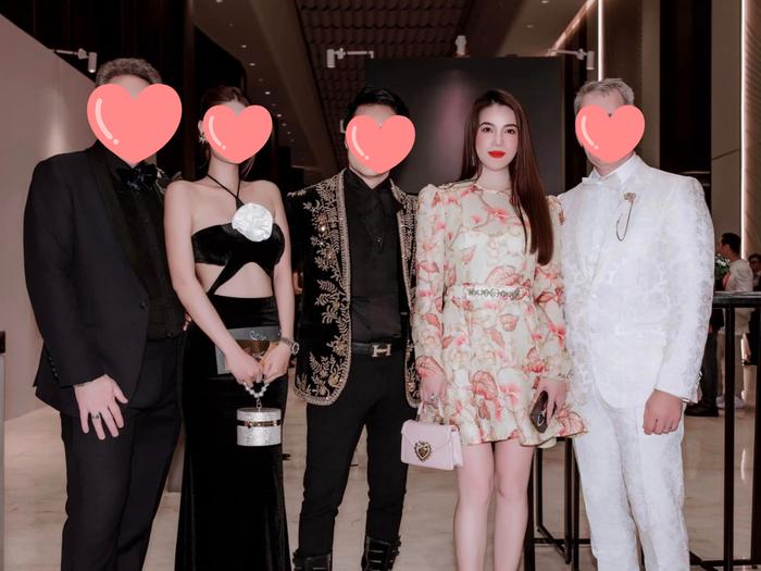 Trương Ngọc Ánh lẻ bóng sau khi phủ nhận chia tay Anh Dũng-2