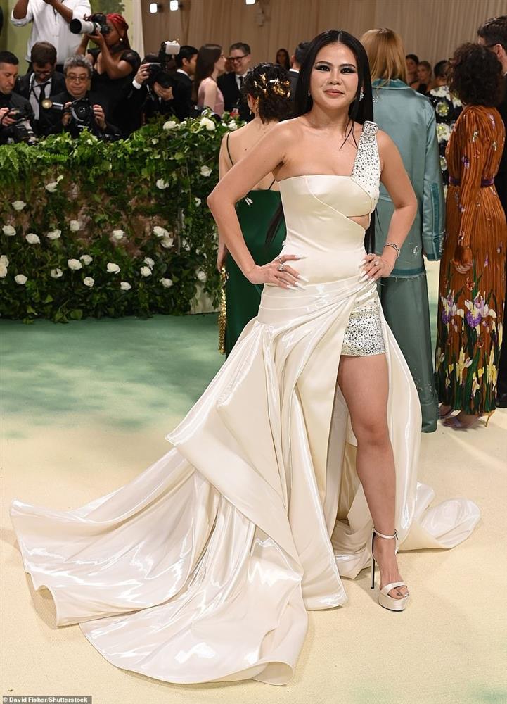 Bộ váy thảm họa tại Met Gala 2024-9