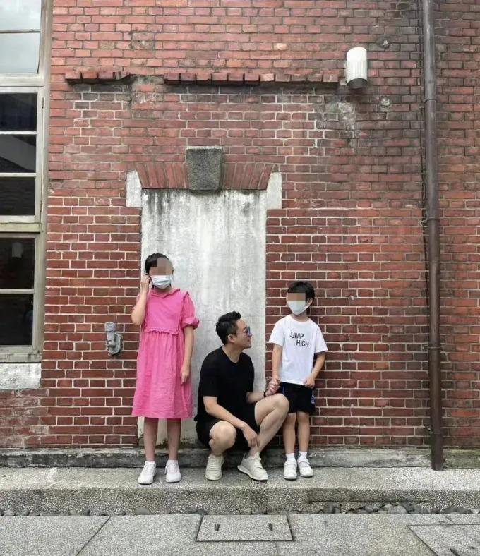 Uông Tiểu Phi cử 5 người đến nhà tìm Từ Hy Viên, cuộc đấu tố giành quyền nuôi con nhiều năm căng thẳng cực độ-6