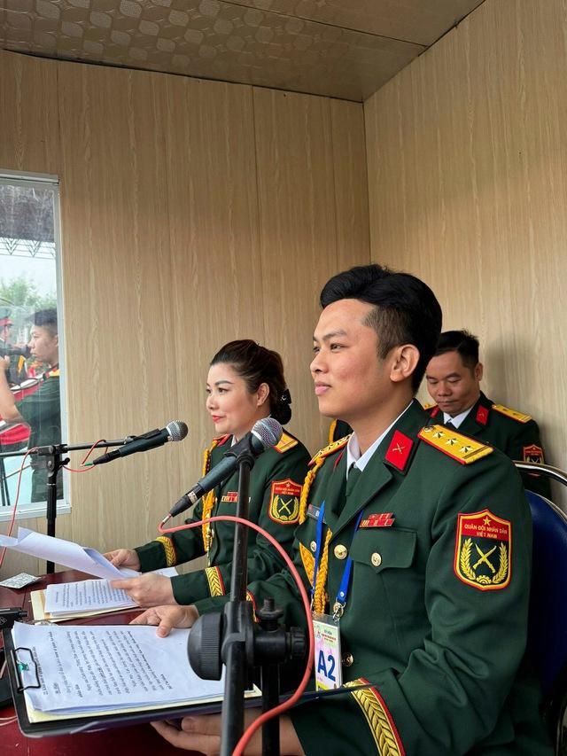 Hé lộ chủ nhân giọng đọc đi vào lòng người ở lễ diễu binh, diễu hành kỷ niệm chiến thắng Điện Biên Phủ-1