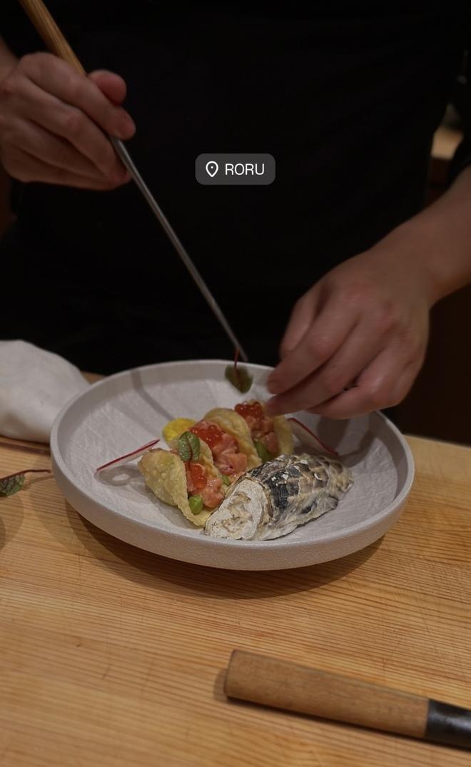 Độc quyền: Chồng cũ Mai Ngọc nắm chặt tay gái xinh trên phố sau 1 tháng ly hôn, tình mới là em gái Kiều Ly Phạm-5