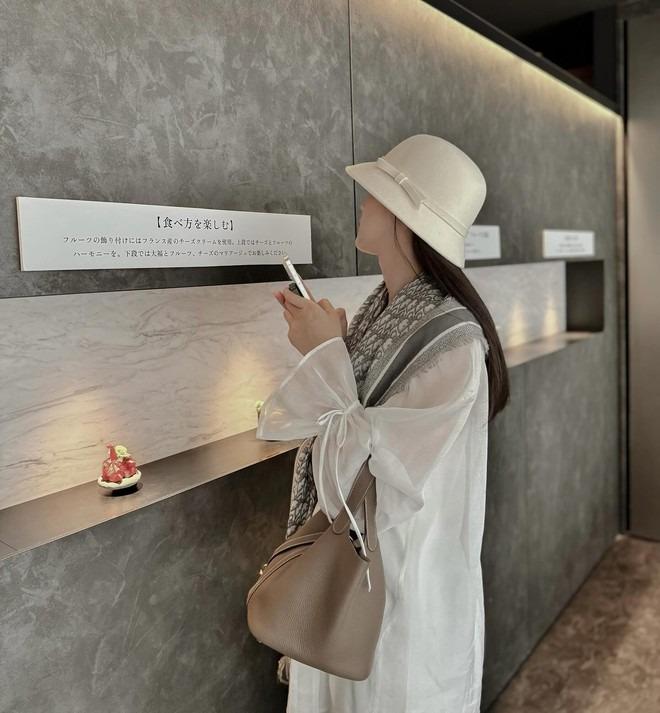 Nga Anh - hot girl đang hẹn hò với chồng cũ Mai Ngọc: Kém bạn trai thiếu gia 8 tuổi, vào top 10 cuộc thi nhan sắc-6