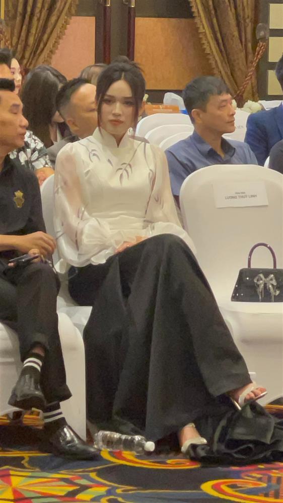 Lộ nhan sắc qua ‘cam thường của Đỗ Thị Hà-1