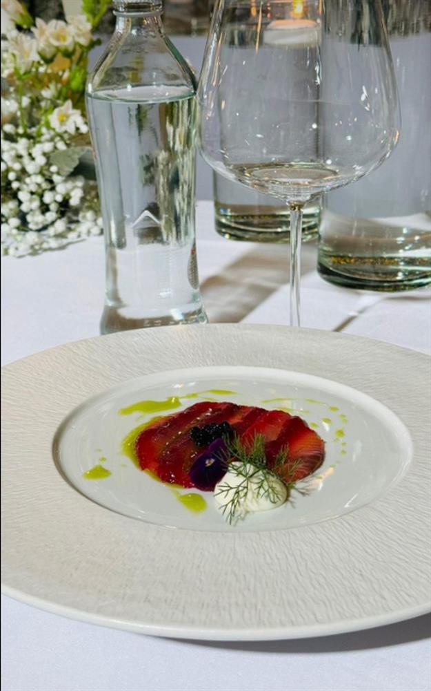 Lộ hình ảnh đám cưới của Midu tại Đà Lạt: 3 sao Vbiz tung hint tham dự, 1 chi tiết chứng minh độ chanh sả!-4