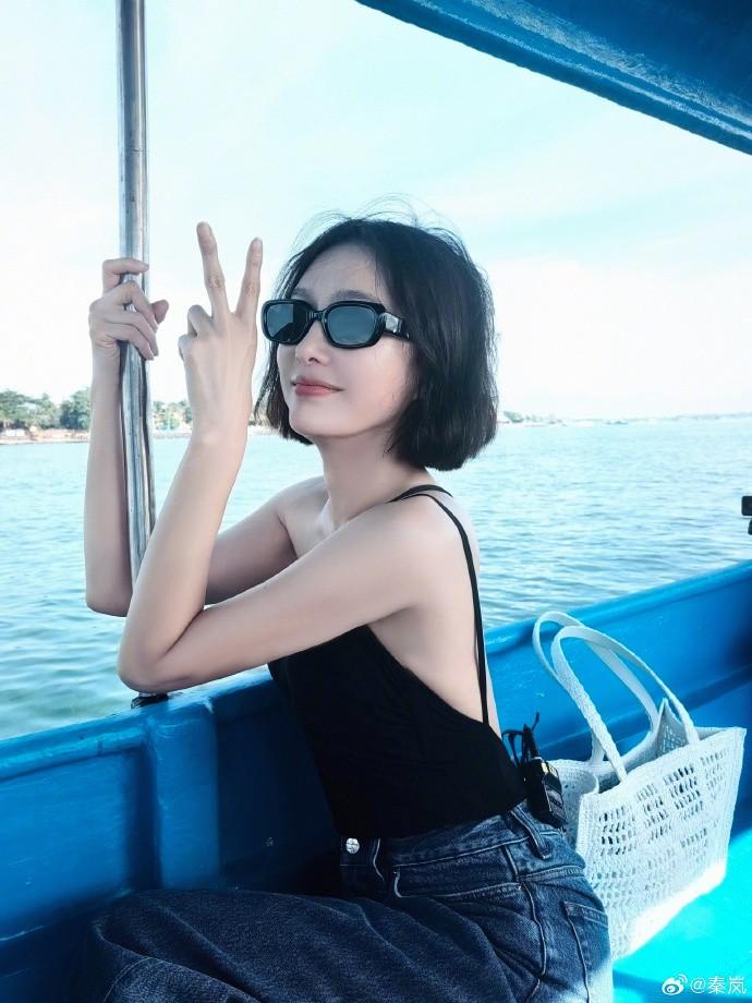 Quốc sắc thiên hương Trung Quốc trẻ mãi không già nhờ hóp bụng, thẳng lưng-1