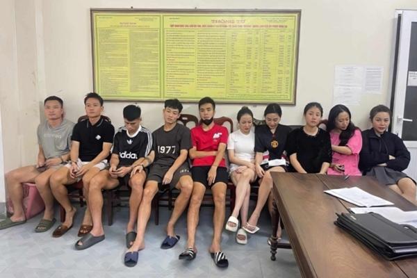 Bắt giữ nhóm cầu thủ Hồng Lĩnh Hà Tĩnh thác loạn ma túy cùng 5 cô gái-1