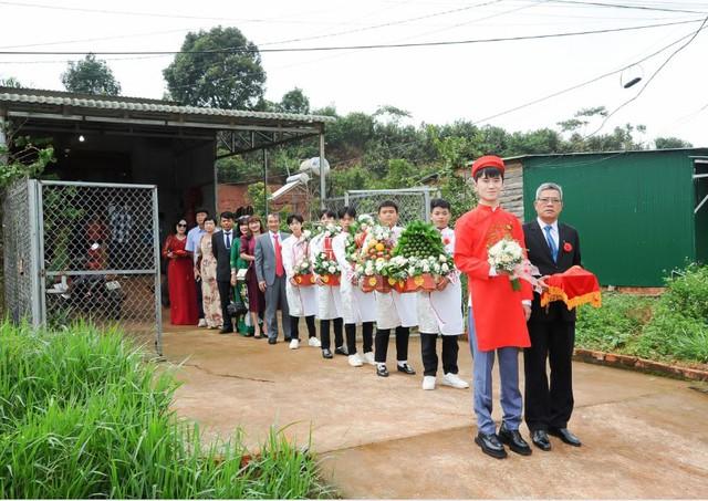 Cô gái Việt liệt tứ chi và chàng kỹ sư Trung Quốc: Nói chuyện 2 tháng, hẹn hò 2 năm và lời ngỏ ý gây sốc-4