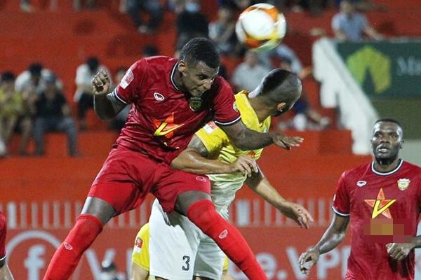 Động thái bất ngờ của CLB Hà Tĩnh sau vụ 5 cầu thủ bị bắt vì chất cấm-2