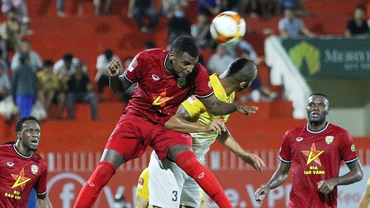 5 cầu thủ vừa bị bắt, CLB Hà Tĩnh tiếp tục nhận tin buồn-1