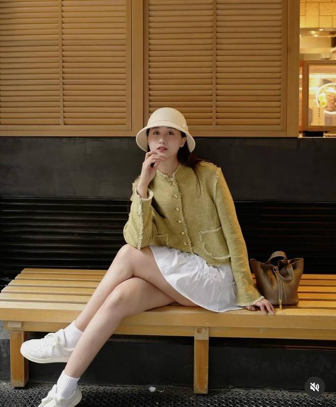 Hot girl Nga Anh lúc nào cũng như nàng thơ, tất cả là nhờ style đơn giản mà vẫn tinh tế-4