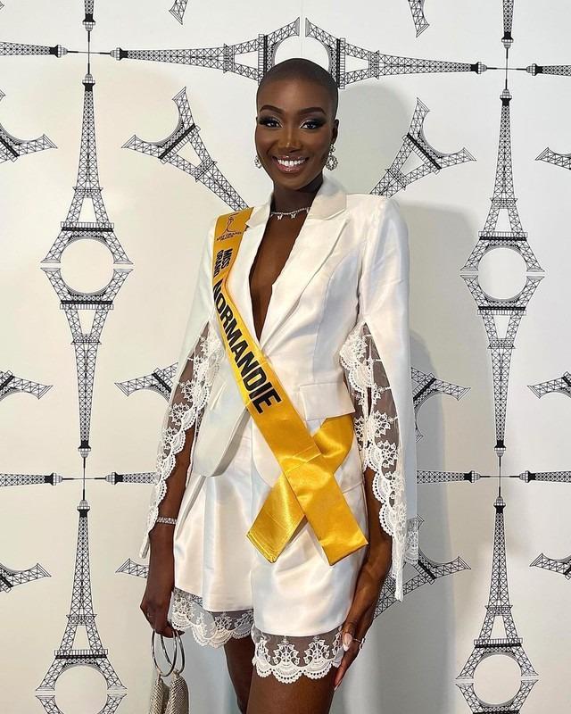 Cận cảnh người đẹp đầu trọc tân Hoa hậu Hòa bình Pháp-2