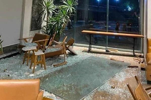 The Coffee House nói gì về vụ vỡ kính khiến nữ bác sĩ bị liệt nửa người?-2