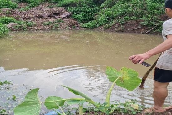 3 ông cháu ở Bắc Giang tử vong dưới hố nước sâu