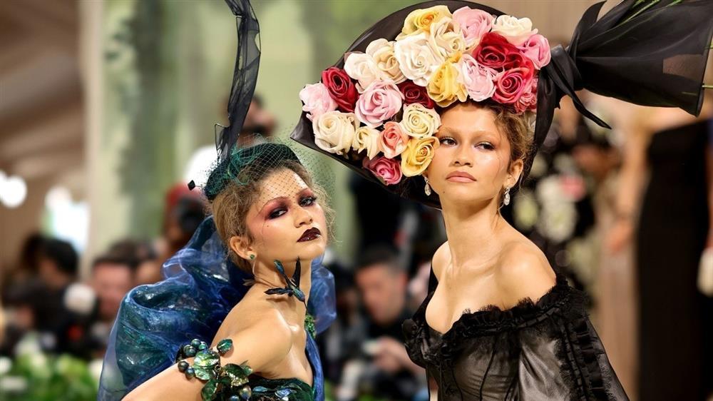 Met Gala bị mỉa mai là lễ hội bó chân